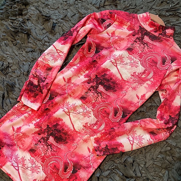 Dress - Picture 1 of 4